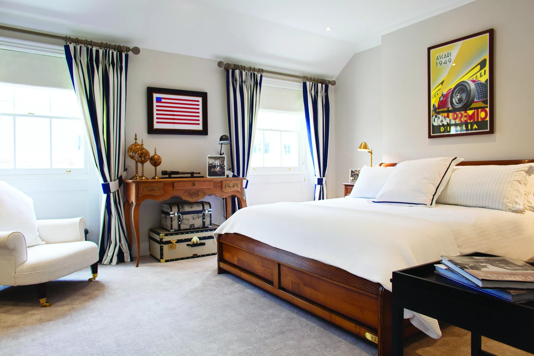 Belgravia townhouse bedroom